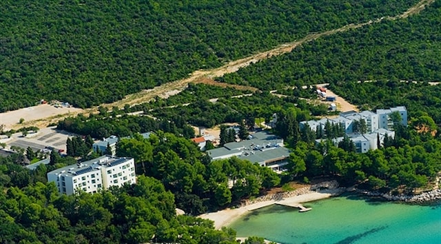 Turističko naselje "Crvena luka", Biograd na Moru